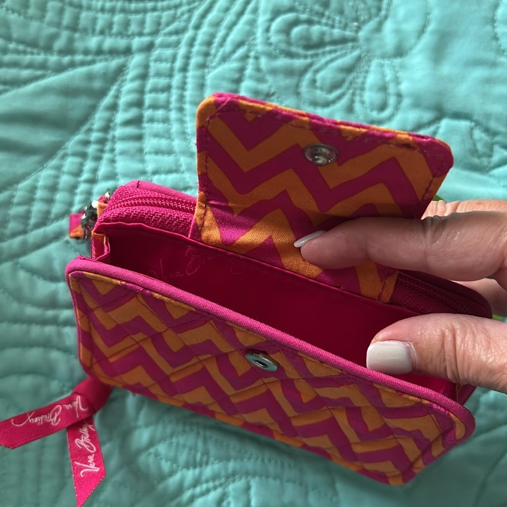 Vera Bradley wrislet - Picture 3 of 5